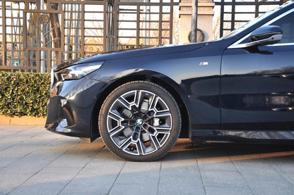 宝马5系2024款530Li 48V2.0T尊享型M运动套装 自动挡