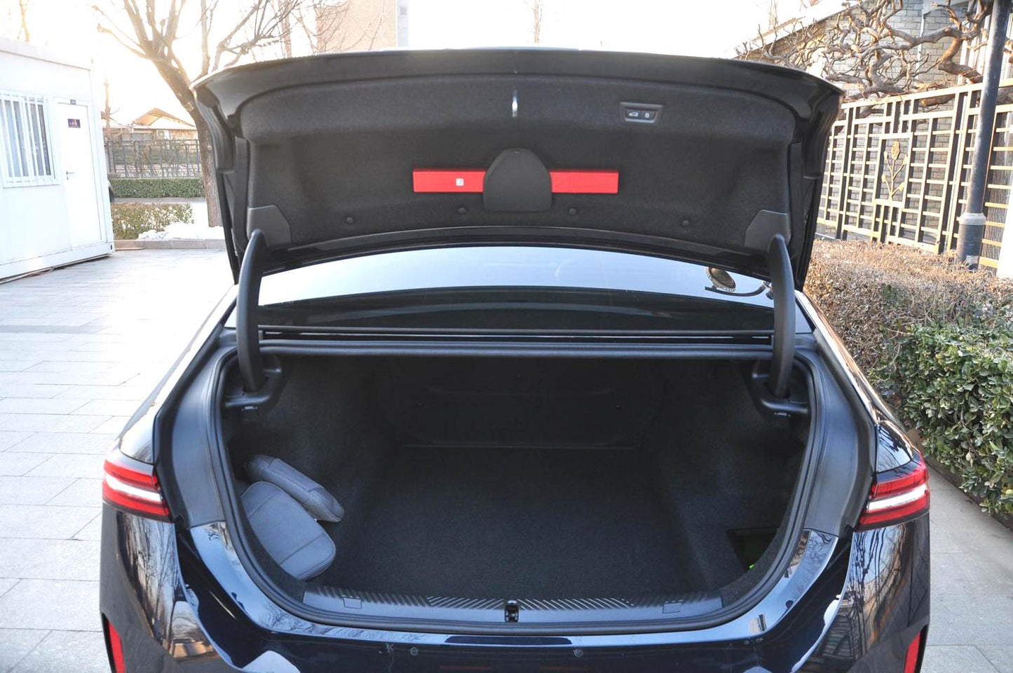 宝马5系2024款530Li 48V2.0T尊享型M运动套装 自动挡