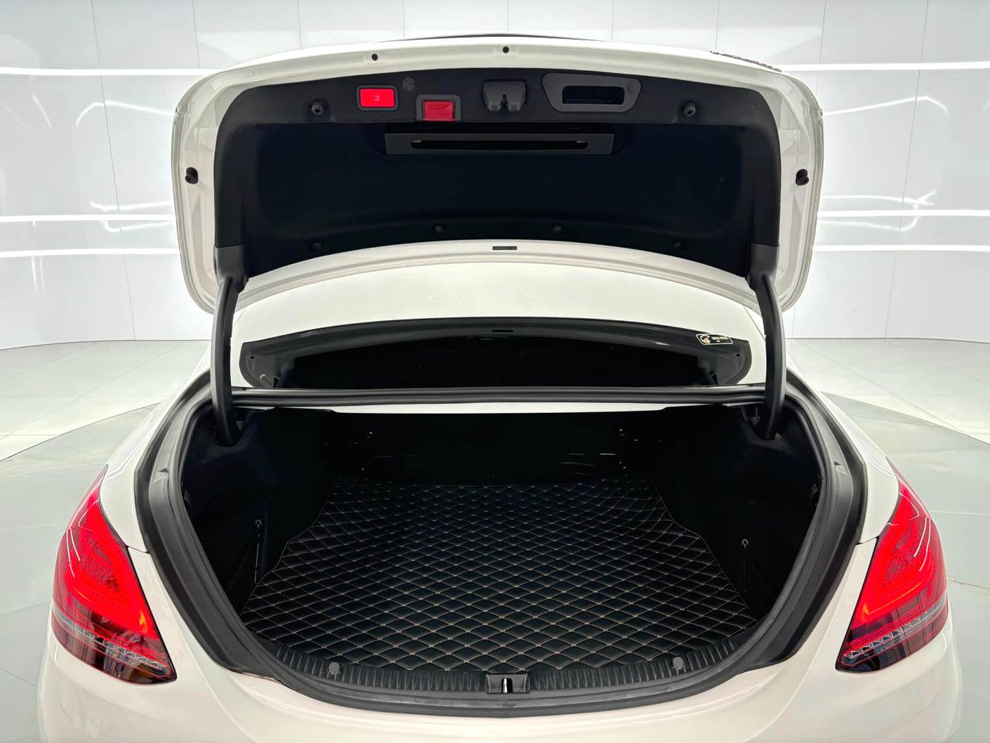 奔驰C级2021款C260L48V1.5T运动星耀臻藏版 自动挡