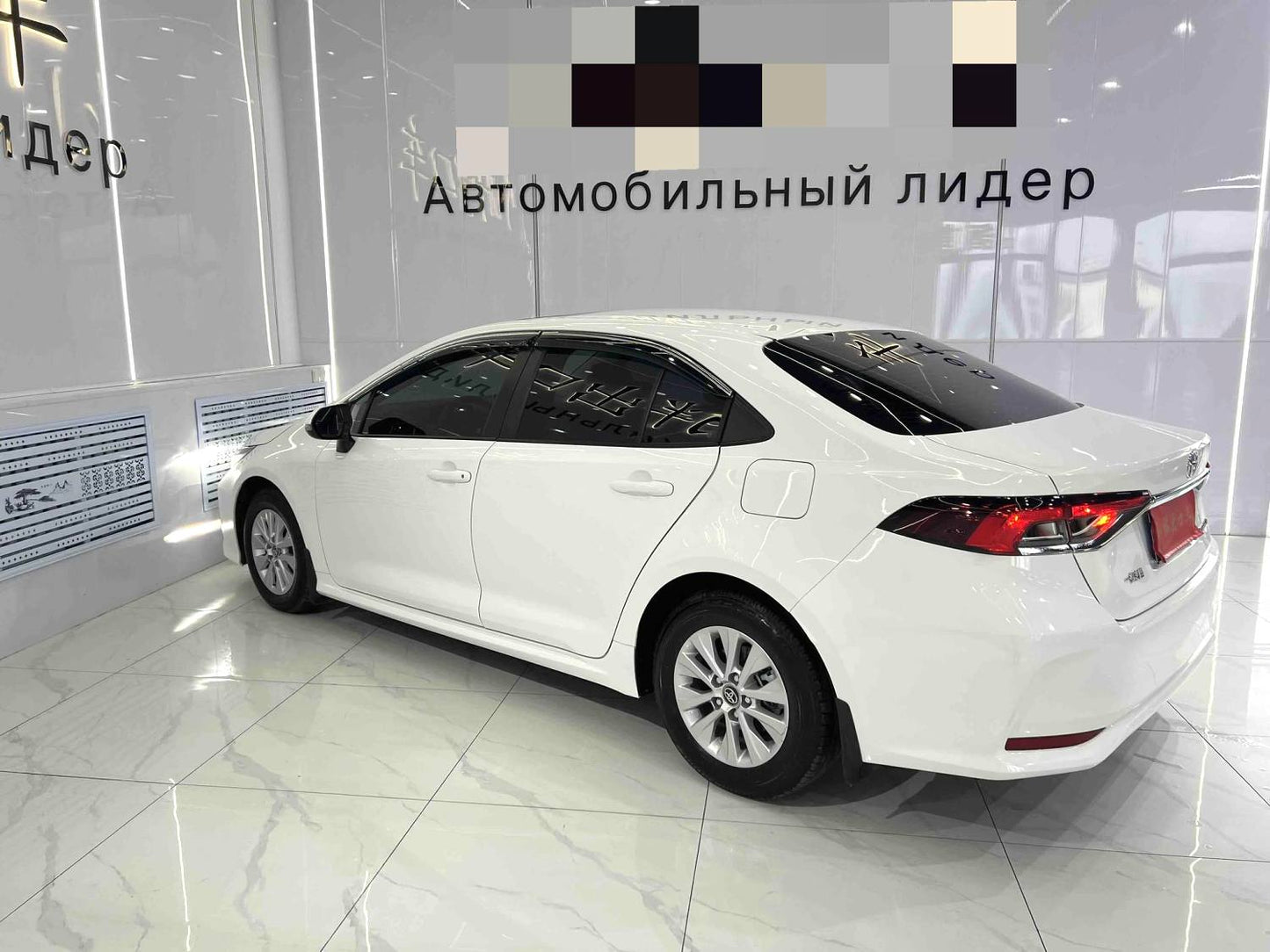 丰田 2021款 卡罗拉 1.5 无级 精英版 自动挡