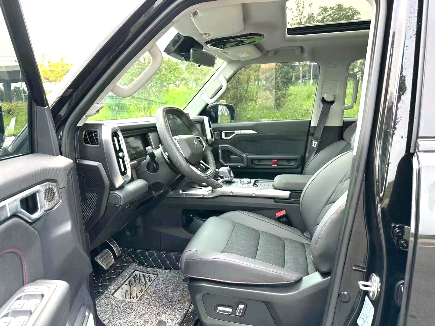 捷途 2023款 旅行者 2.0T 四驱穿越PRO+ 自动挡