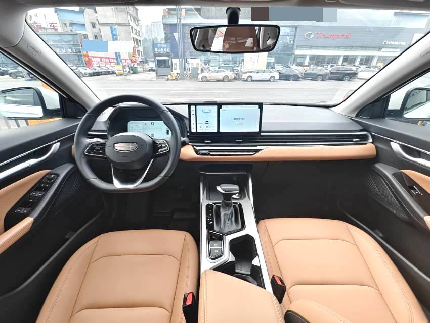 吉利 2025款 帝豪-三厢 1.5 无级 旗舰型 自动挡