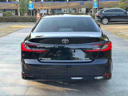 丰田 2024款 凯美瑞 双擎 2.0HG 无级 尊贵版 自动挡