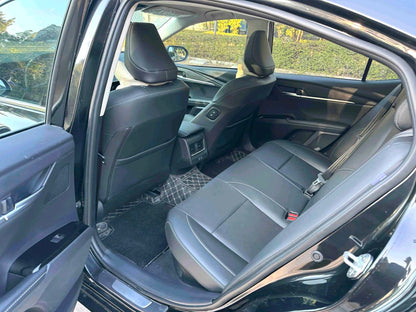 丰田 2024款 凯美瑞 双擎 2.0HG 无级 尊贵版 自动挡