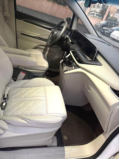 别克 2023款 GL8 ES 陆尊 48V 2.0T 653T 尊享型 自动挡