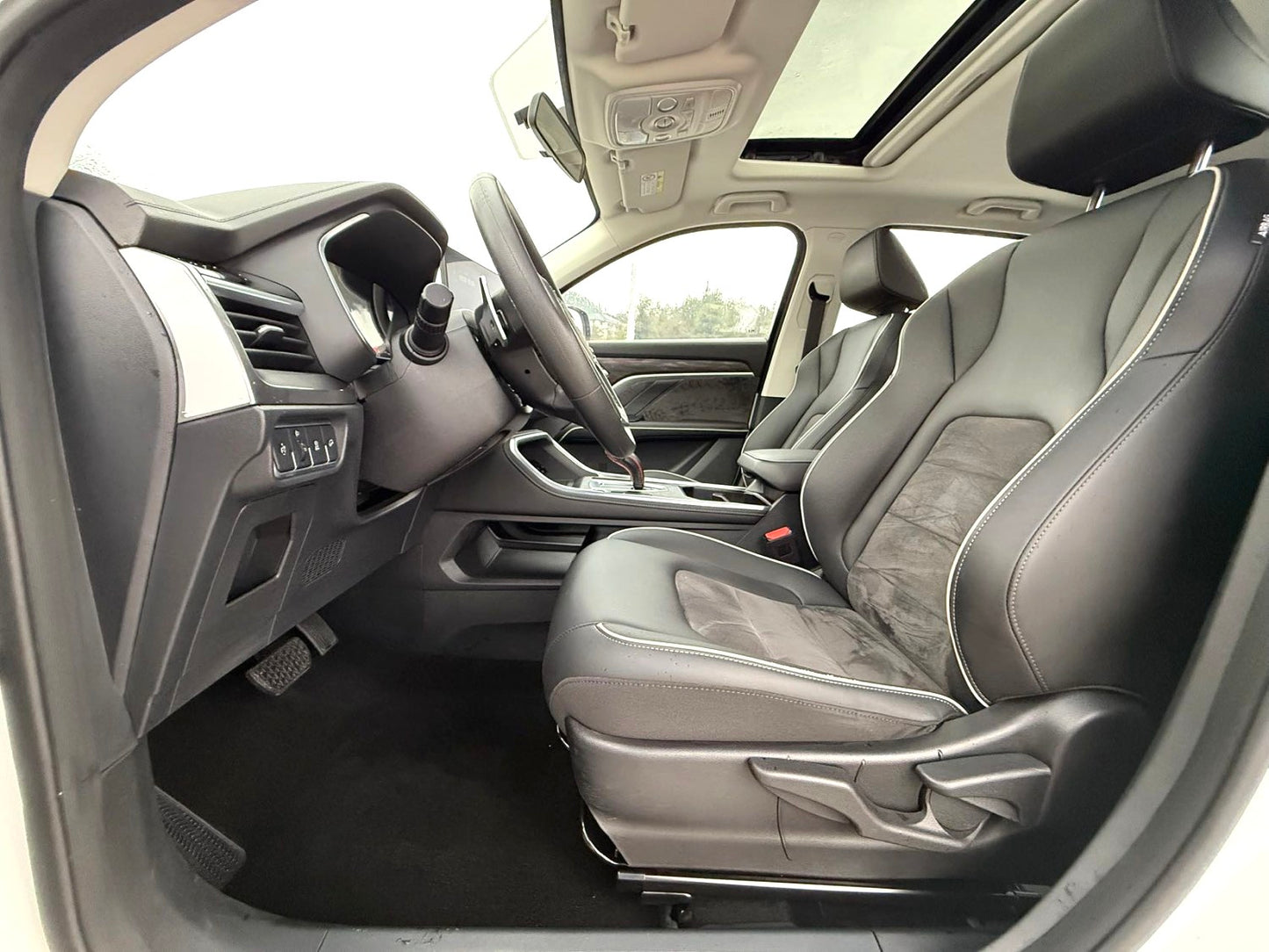 哈弗 2023款 H6 1.5T 国潮版 都市版 自动挡