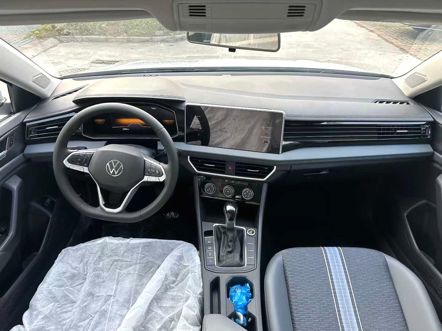 Volkswagen 2025 Sagitar 1.5TSI 300TSI Flying Edition (facelift) Automatic