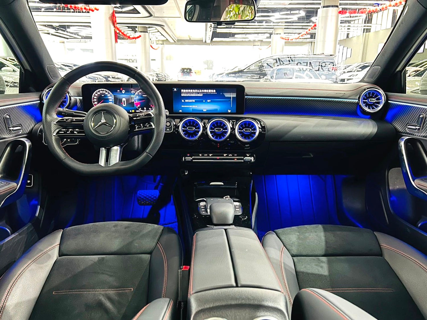 2024 Mercedes-Benz A-Class A 200 L 1.3T Fashion Automatic