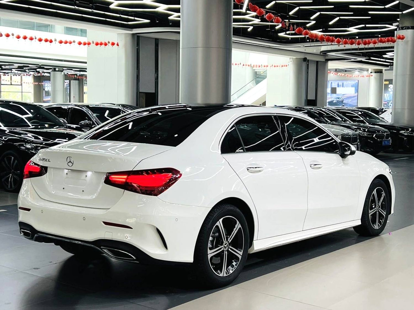 2024 Mercedes-Benz A-Class A 200 L 1.3T Fashion Automatic