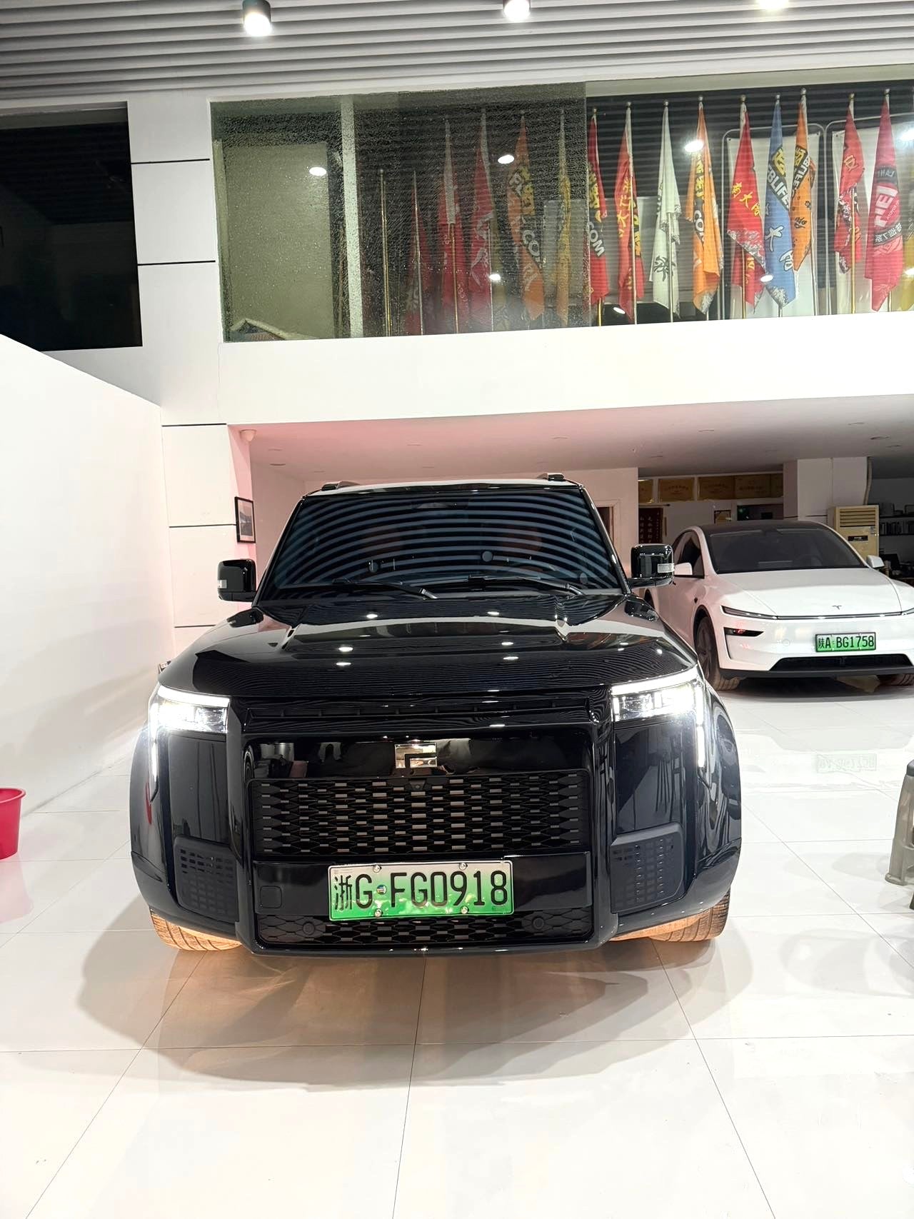 2023 ZEKR 01 Premium 6-Seater Automatic