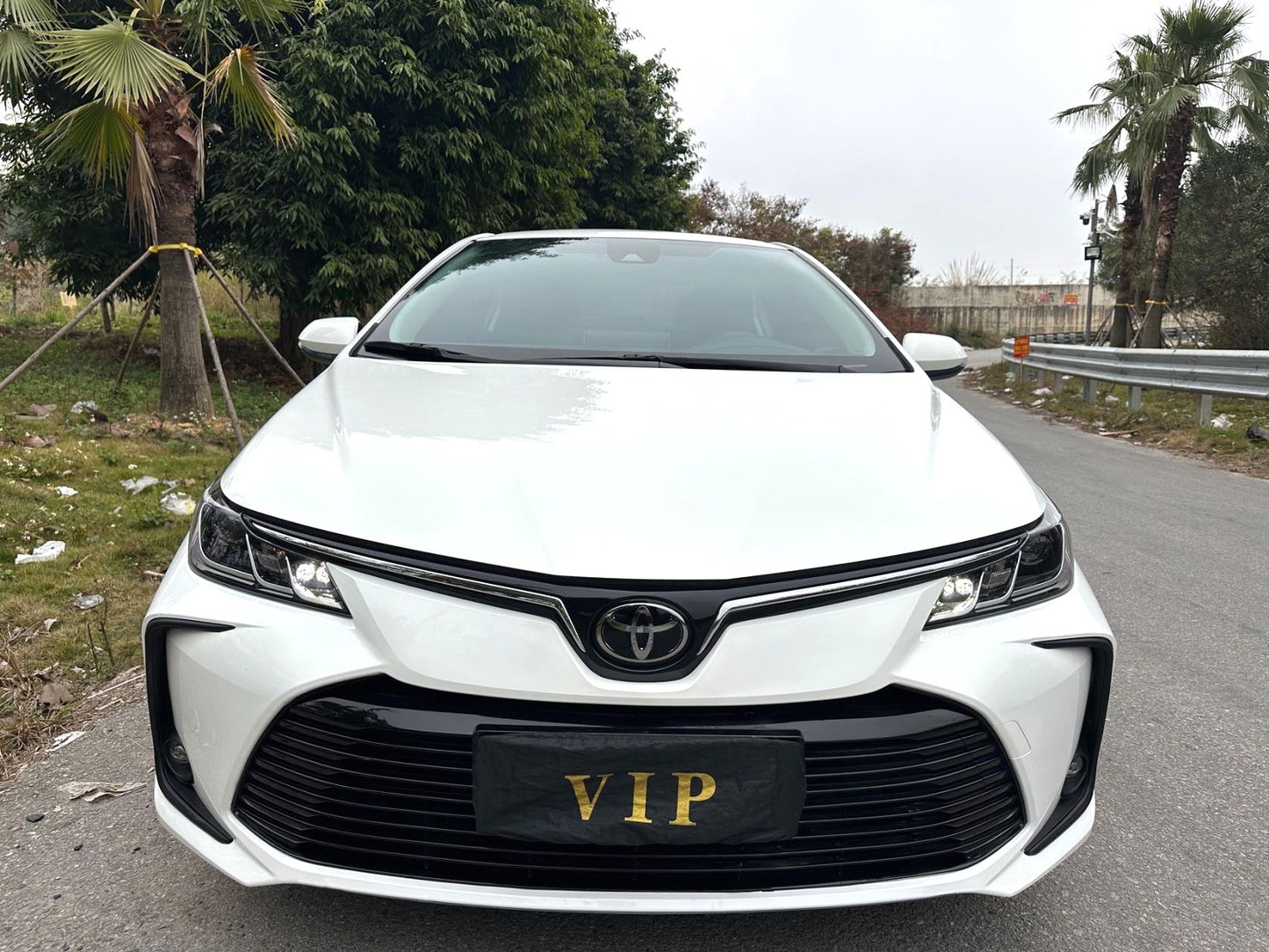 丰田 2019款 卡罗拉 1.2T 无级 GL-i精英版 自动挡