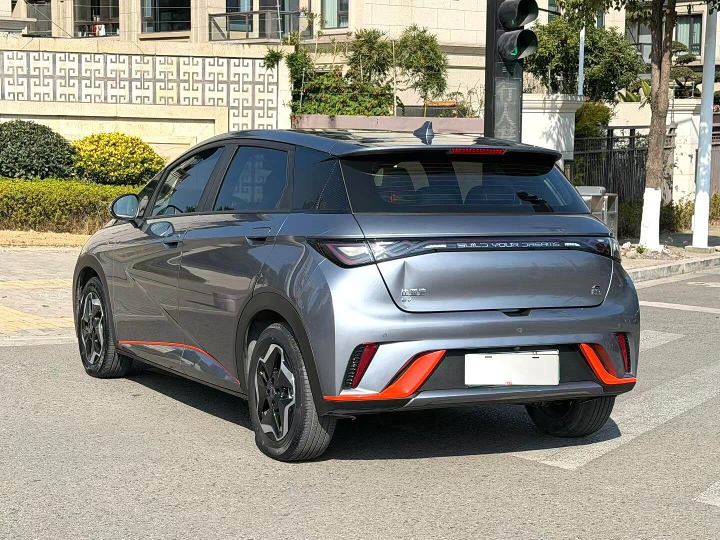 比亚迪 2021款 海豚 405km 时尚版 自动挡