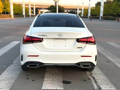 2022 Mercedes-Benz A-Class A 200 L 1.3T Fashion Automatic
