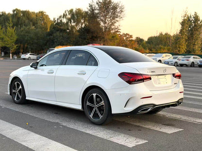 2022 Mercedes-Benz A-Class A 200 L 1.3T Fashion Automatic